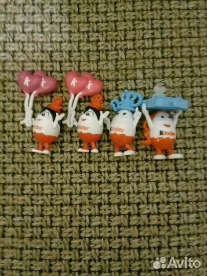 Игрушки из киндеров-сюрпризов