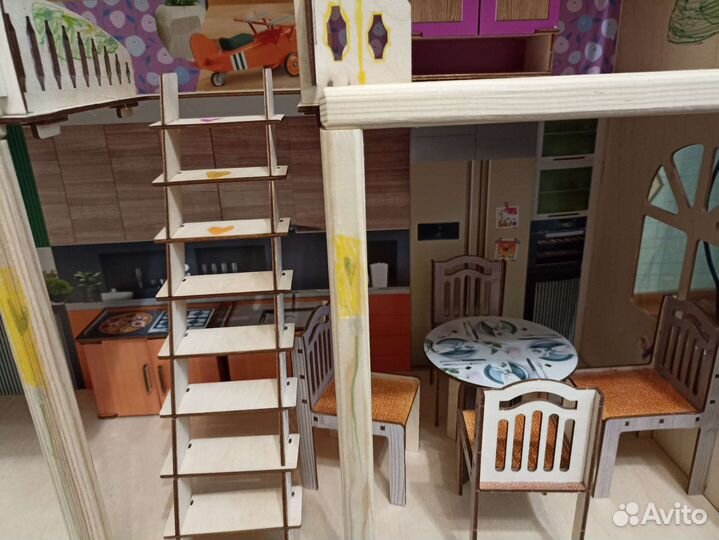 Домик кукольный