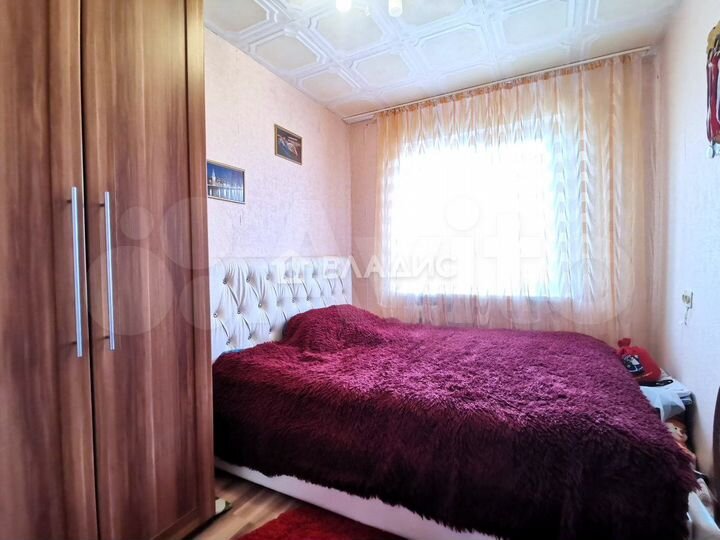 4-к. квартира, 61 м², 2/5 эт.