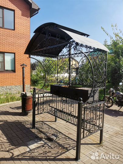 Кованые мангалы с крышей