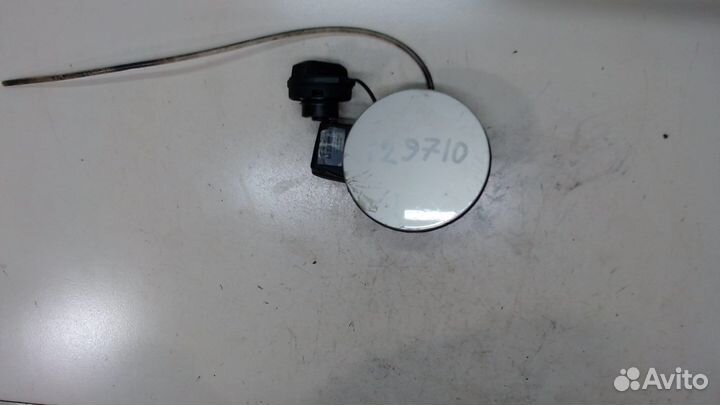 Лючок бензобака Volkswagen Touran, 2014