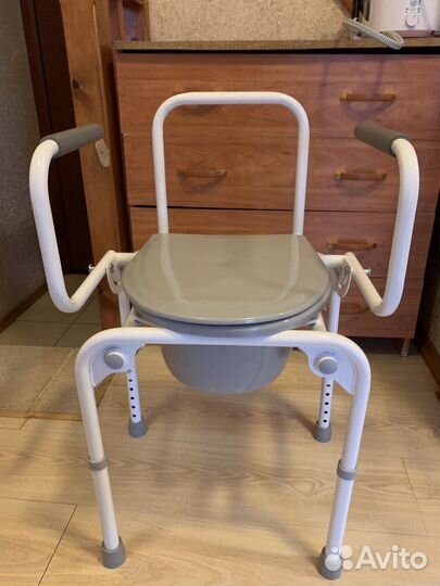 Кресло туалет для инвалидов