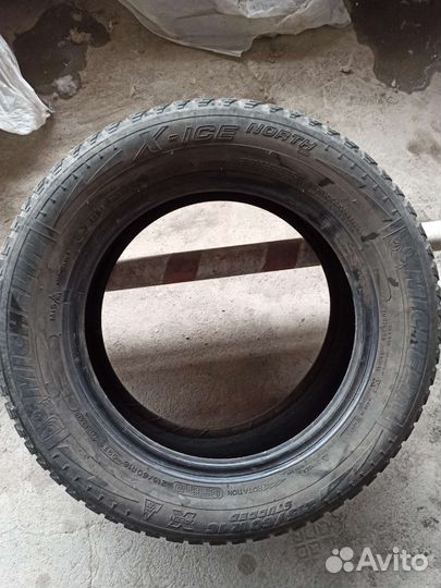 Michelin X-Ice North 2 215/60 R16