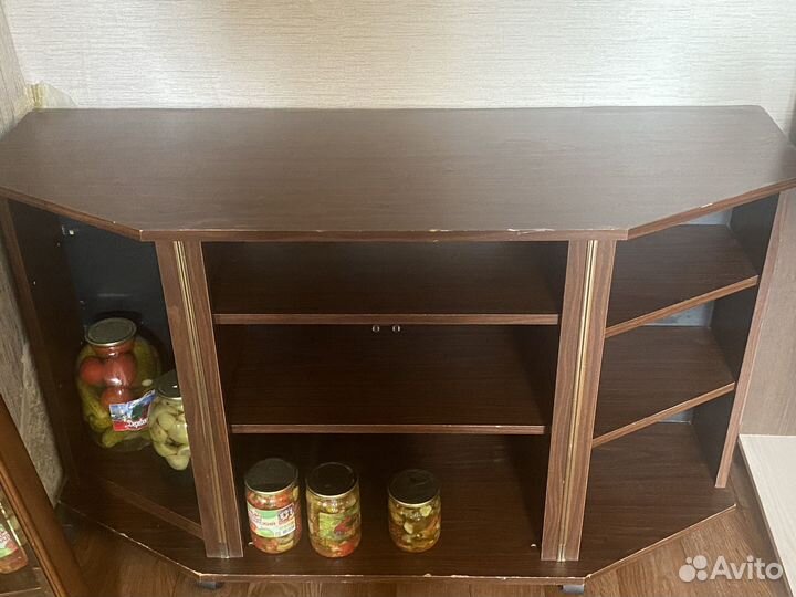 Тумбочка под телевизор