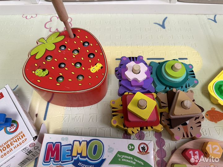 Игрушки пазлы развивающие