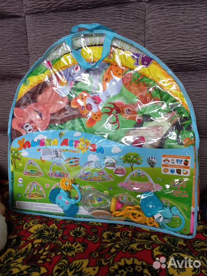 Развивающий коврик