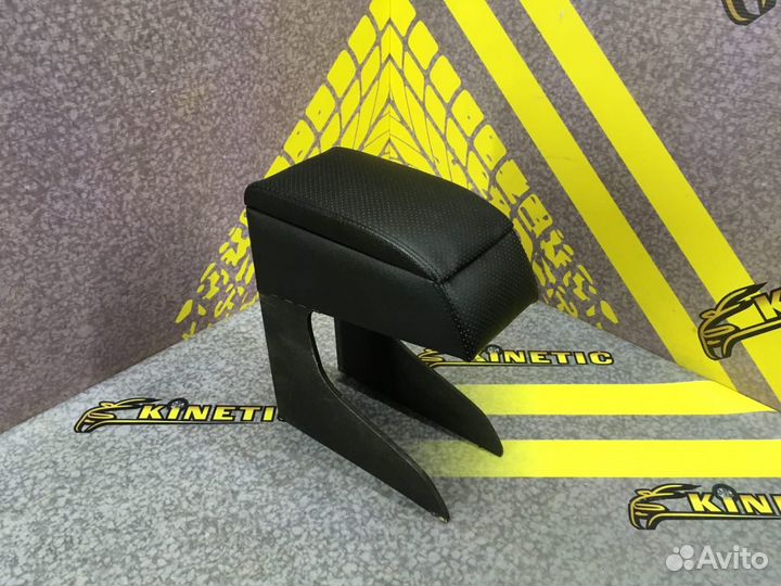 Подлокотник Лада Ларгус