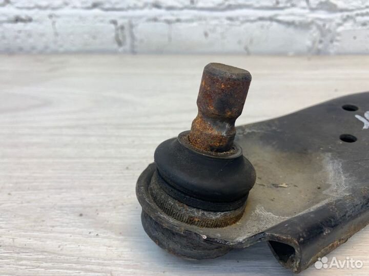 Рычаг подвески нижний передний левый Mazda 3 BL