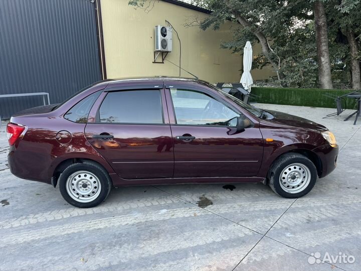 LADA Granta 1.6 МТ, 2012, 171 000 км