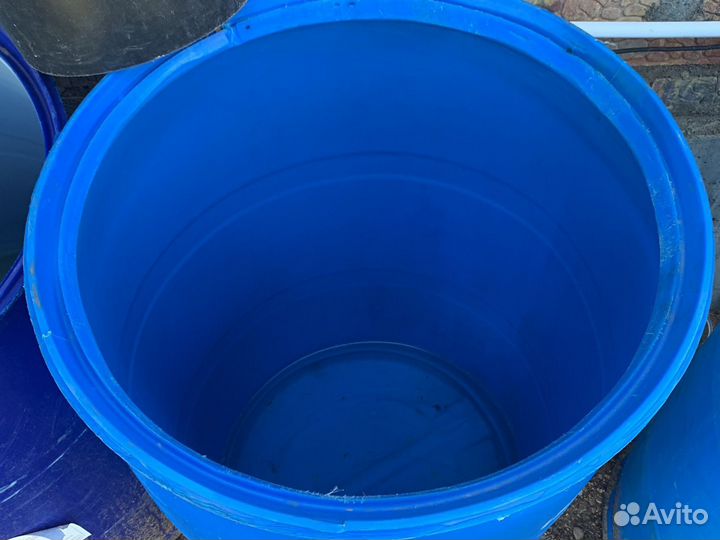 Бочки пластиковые 227 л