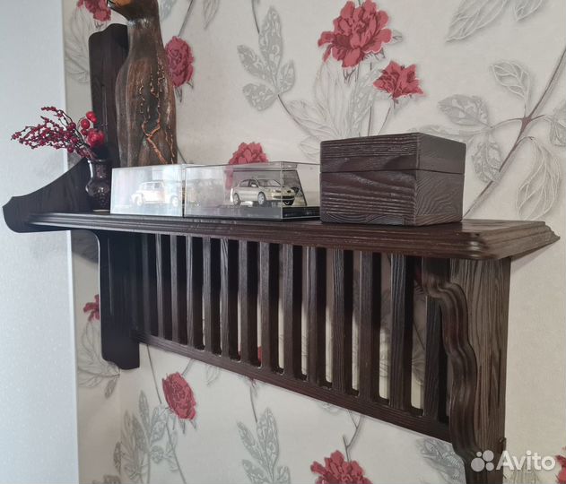 Настенная полка из массива термоясеня.н