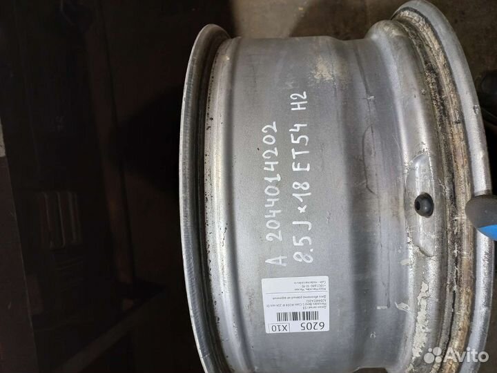 Диск литой AMG R18