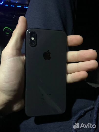 Телефон iPhone X