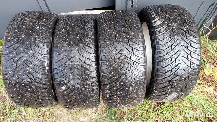 Nokian Tyres Hakkapeliitta 8 245/45 R18 100T