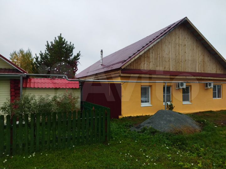 Дом 160 м² на участке 10 сот.