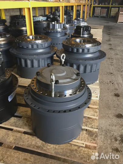 Редуктор хода Hyundai R250-7