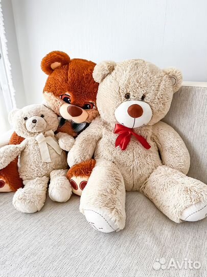 Плюшевый медведь огромный