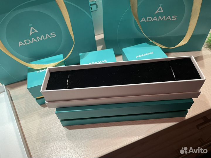 Коробочка для ювелирных украшений шкатулка