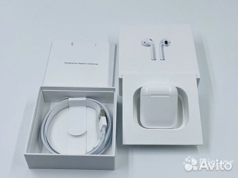 Наушники AirPods