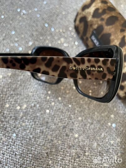 Солнцезащитные очки женские брендовые