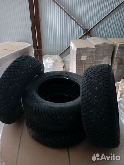 Continental IceContact 2 235/65 R17 108T