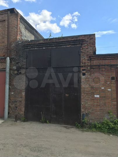 Гараж, > 30 м²