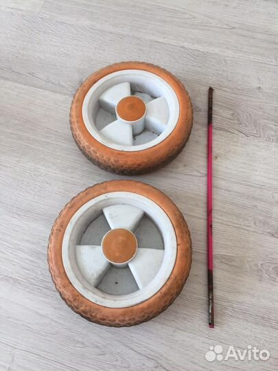 Трехколесный велосипед на запчасти