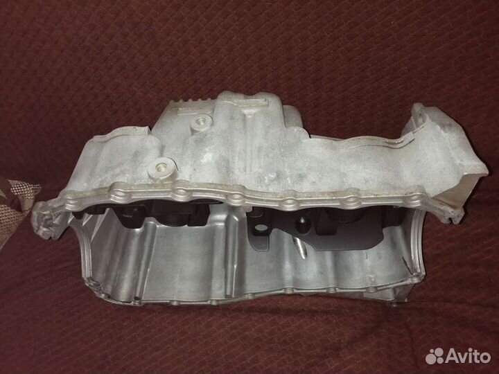Поддон масляный для Renault Sandero 2010 г. б/у