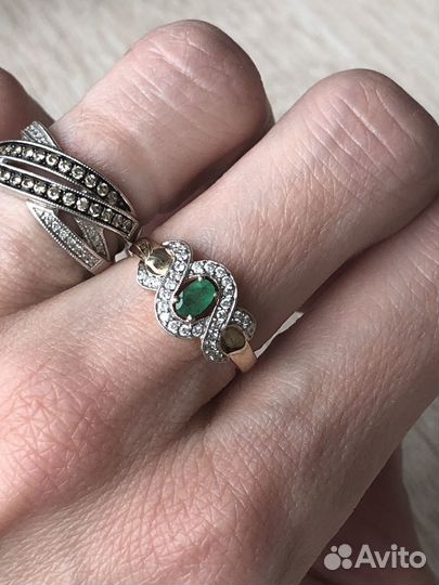 Золотое кольцо с изумрудом и бриллиантами 585 РФ