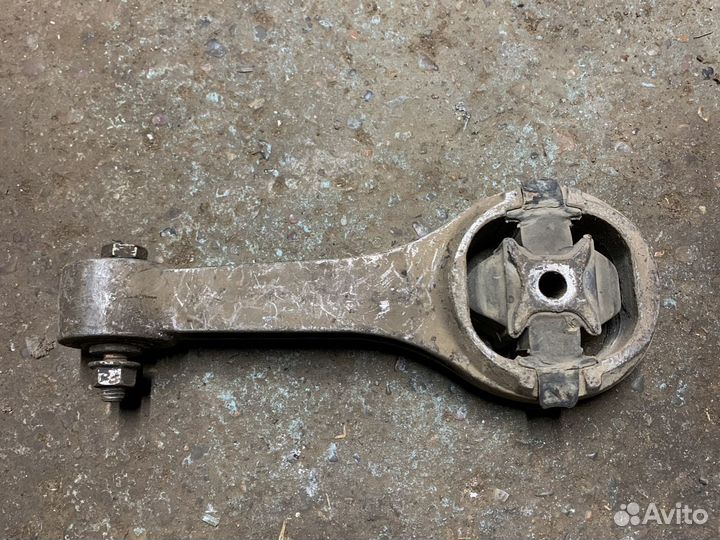 Подушка двигателя задняя volkswagen polo