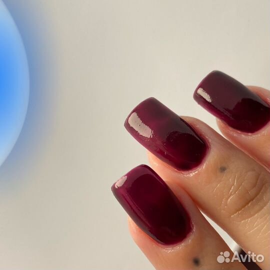 Модель на маникюр и педикюр