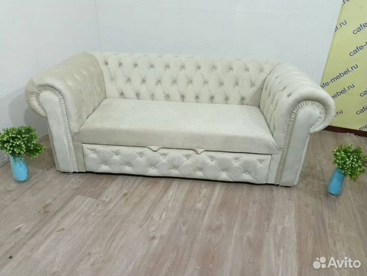 Диван для дома и дачи раскладной