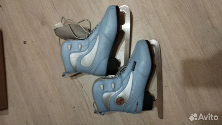 Продам коньки