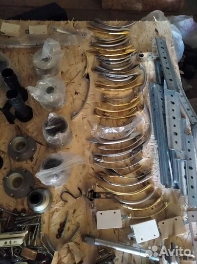 Мебельная фурнитура