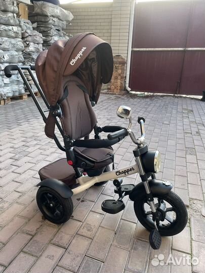 Детский трех-колесный велосипед коляска