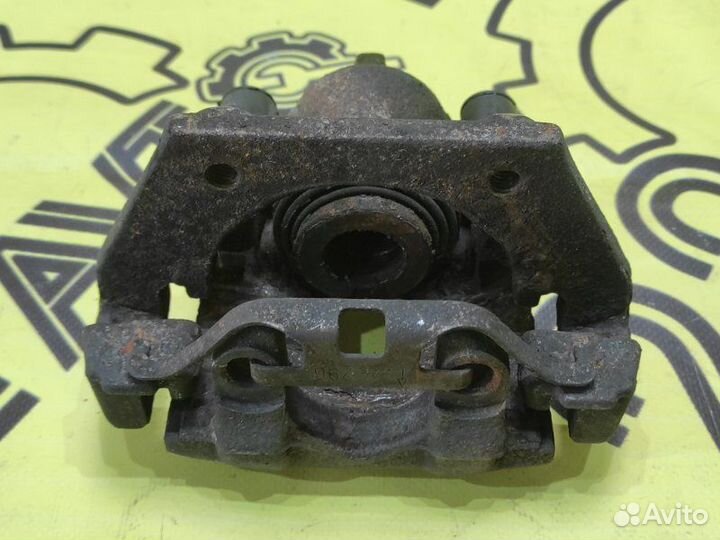 Суппорт задний правый Bmw X5 E53 M54B30 2006-06-28