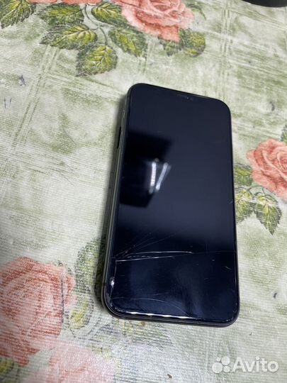 Телефон iPhone 11 128 gb