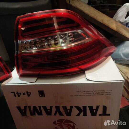 Фонари задние правый стороны Мерседес mL 166