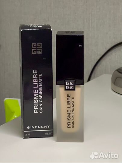 Тональный крем Givenchy 1w100