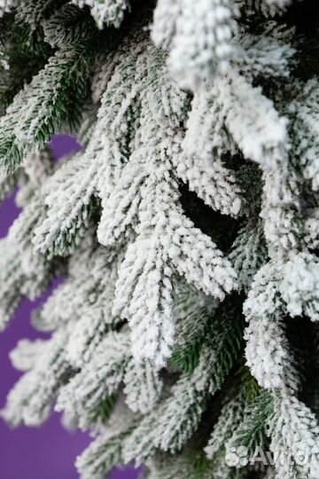 Ель искусственная