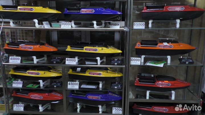 Прикормочный кораблик с gps и эхолотом сармат