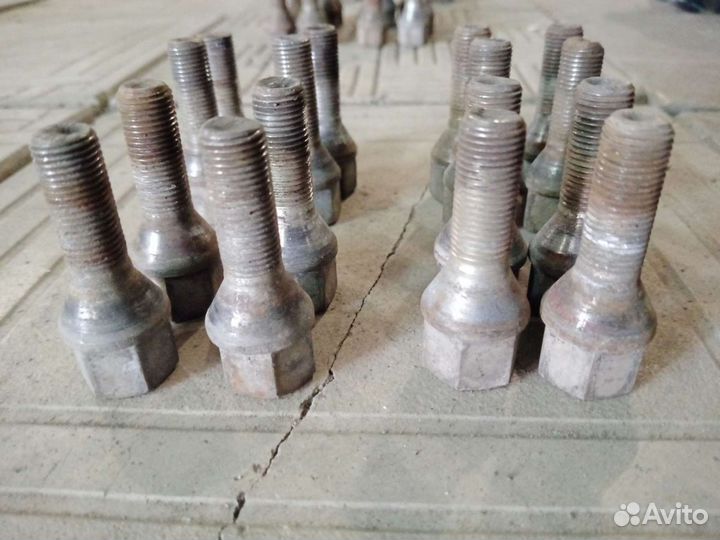 Болты колесные Ваз