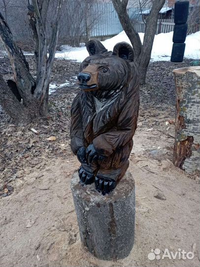 Медведь. Фигура из дерева