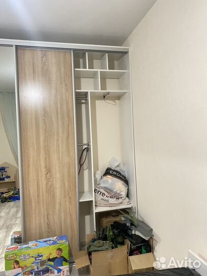 Шкаф купе с зеркалом