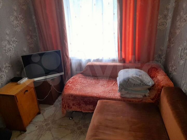 Комната 12 м² в 3-к., 2/4 эт.