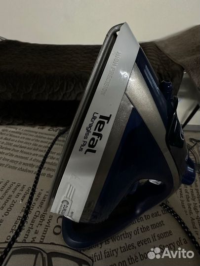 Гладильная доска и утюг