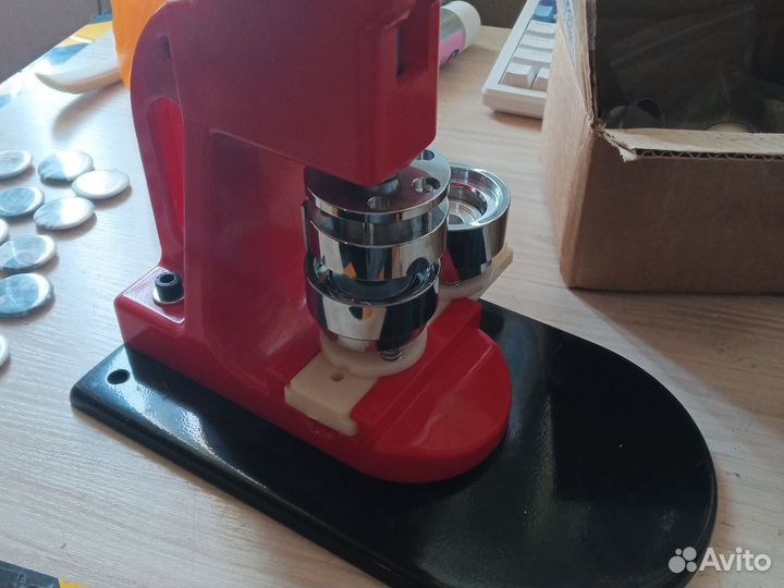 Значки на заказ