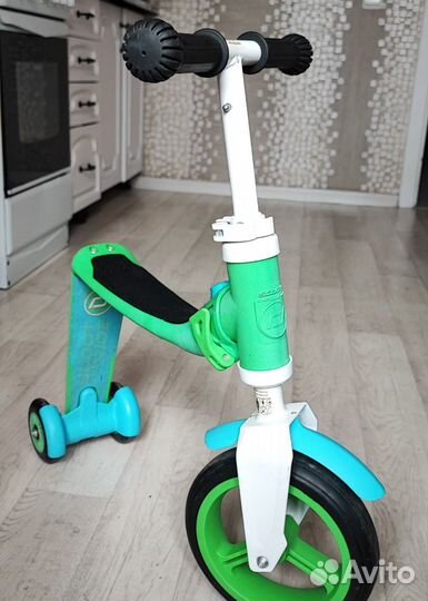 Беговел-самокат трансформер Scoot and Ride