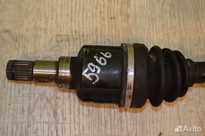 Полуось передняя левая Suzuki SX4 206-2013 1.6 акп