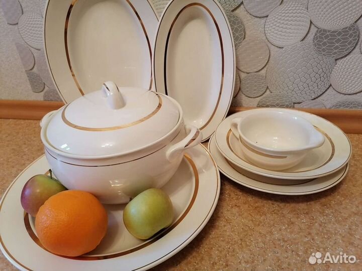 Набор столовой посуды, столовый сервиз новый зик
